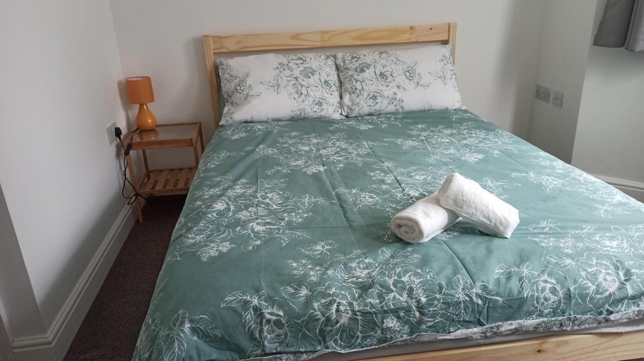 Bright, Chilled Ensuite Db Room In A Shared Flat! 런던 외부 사진