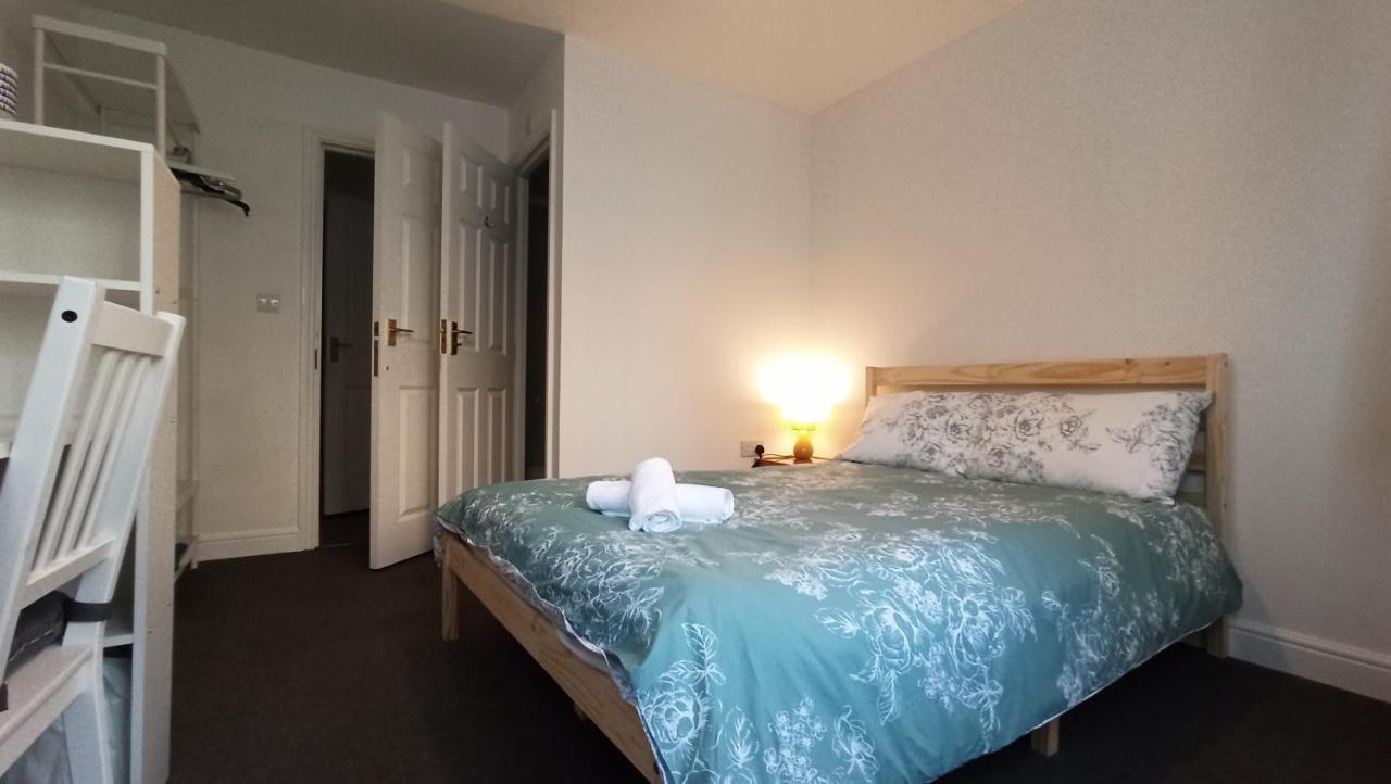 Bright, Chilled Ensuite Db Room In A Shared Flat! 런던 외부 사진