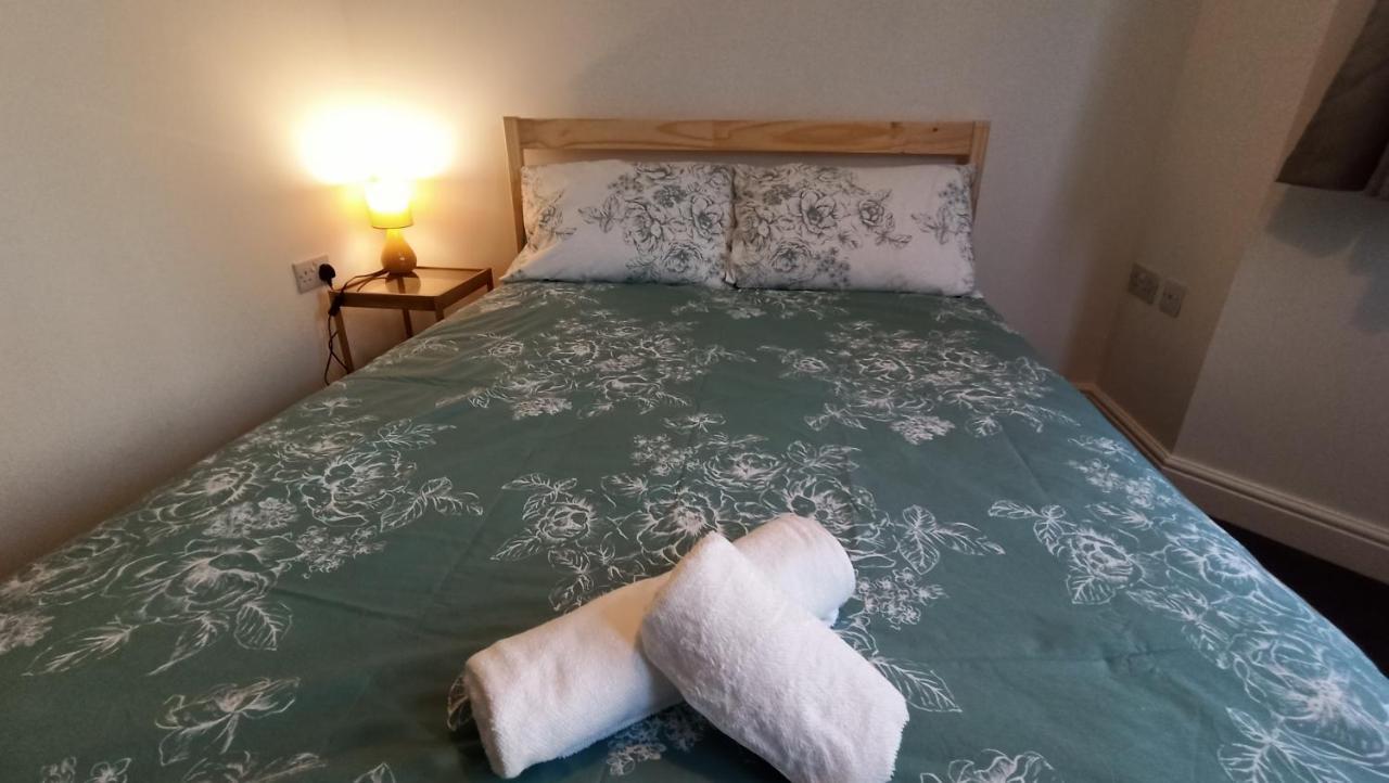 Bright, Chilled Ensuite Db Room In A Shared Flat! 런던 외부 사진