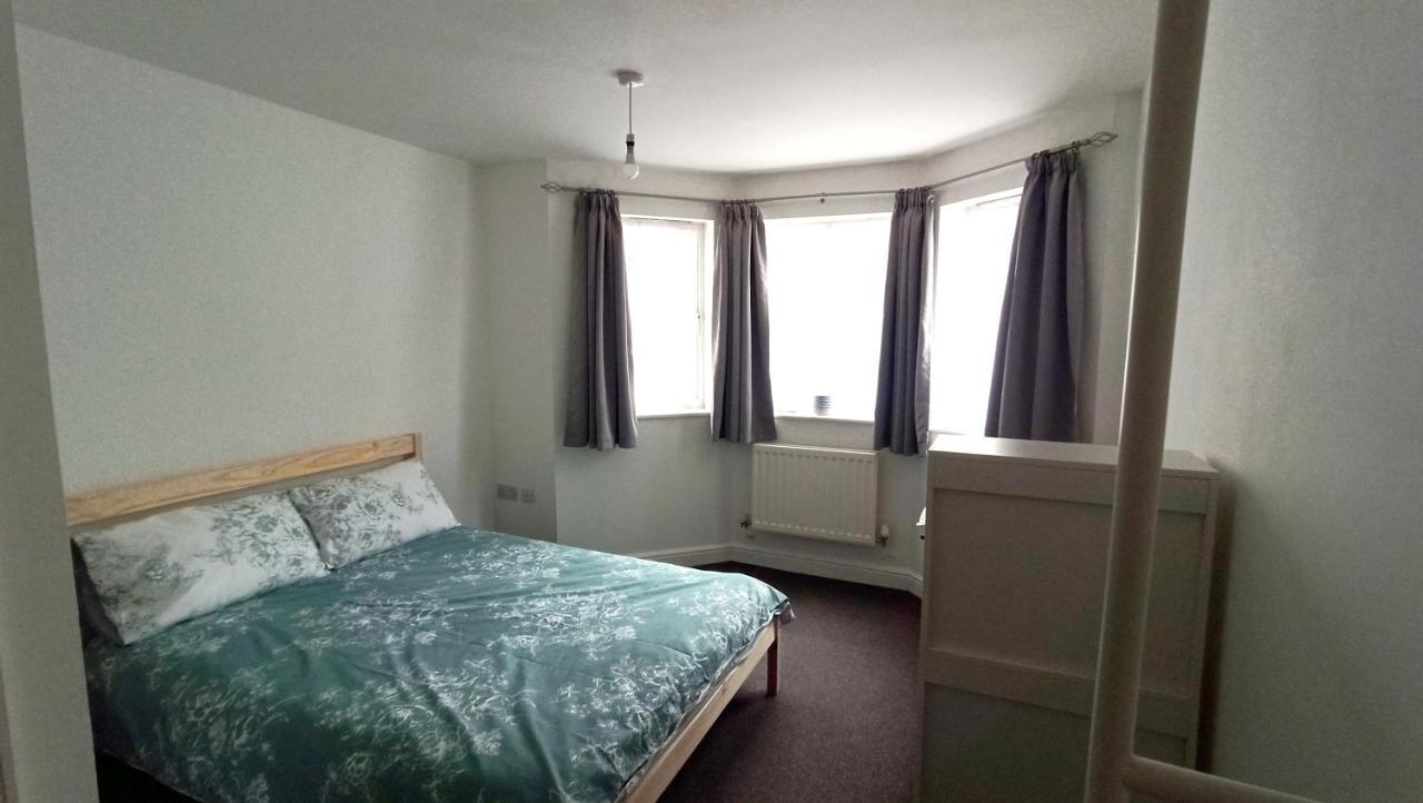 Bright, Chilled Ensuite Db Room In A Shared Flat! 런던 외부 사진