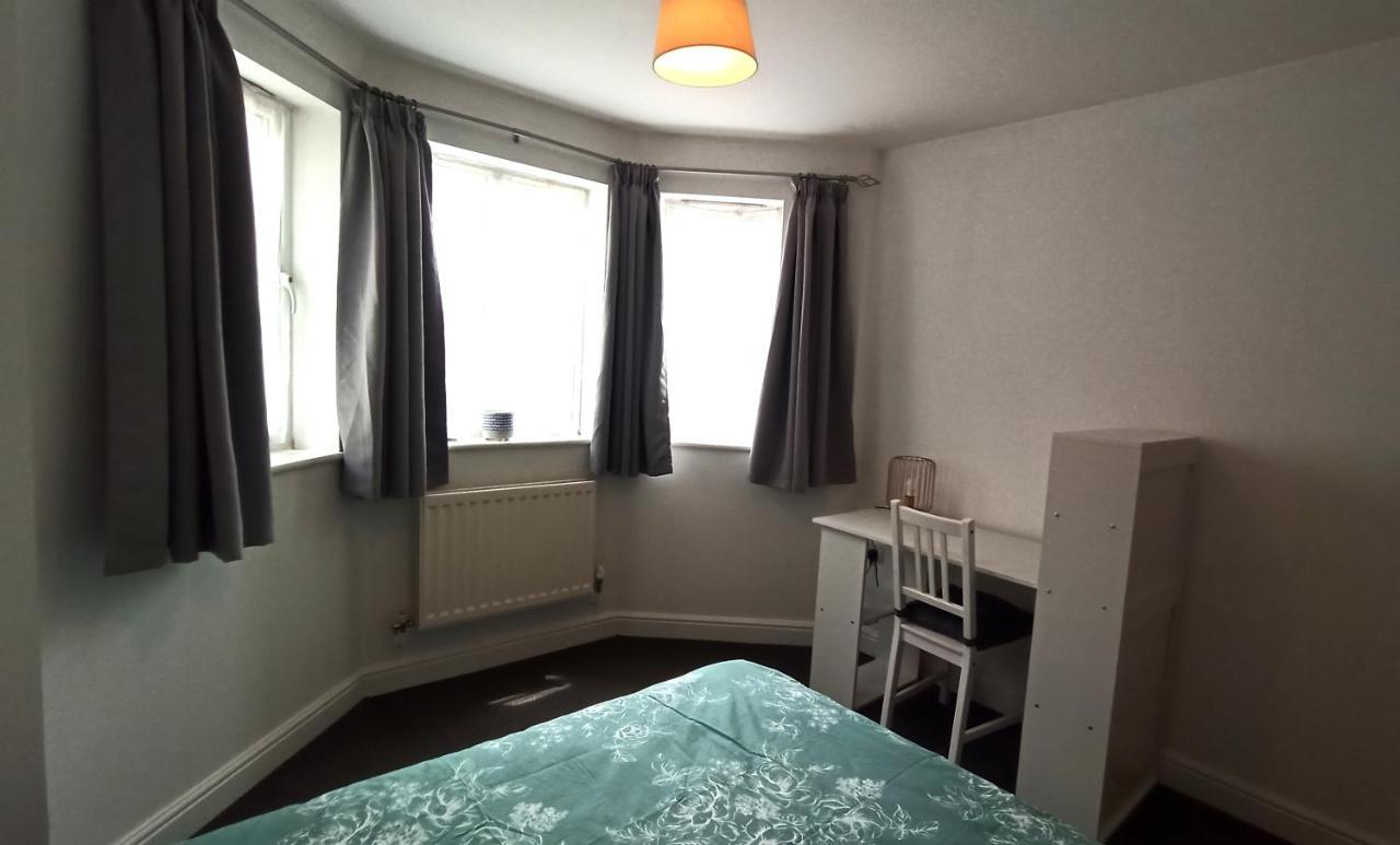 Bright, Chilled Ensuite Db Room In A Shared Flat! 런던 외부 사진